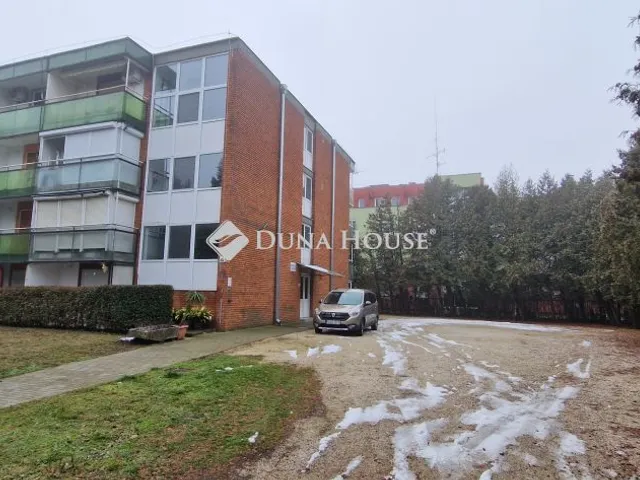 Eladó lakás Balatonlelle, Fogas utca 28 nm