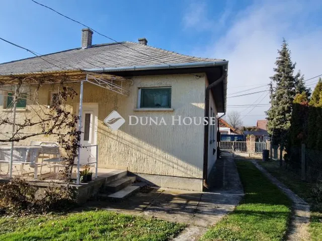 Eladó ház Balatonkeresztúr 100 nm
