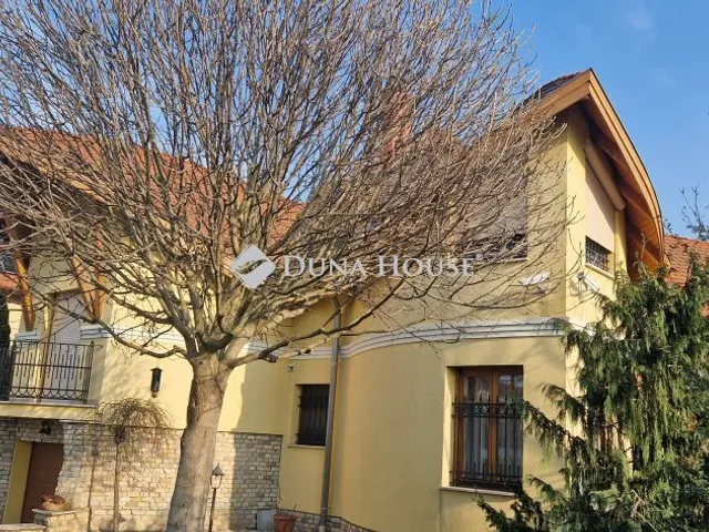 Eladó ház Balatonboglár 231 nm