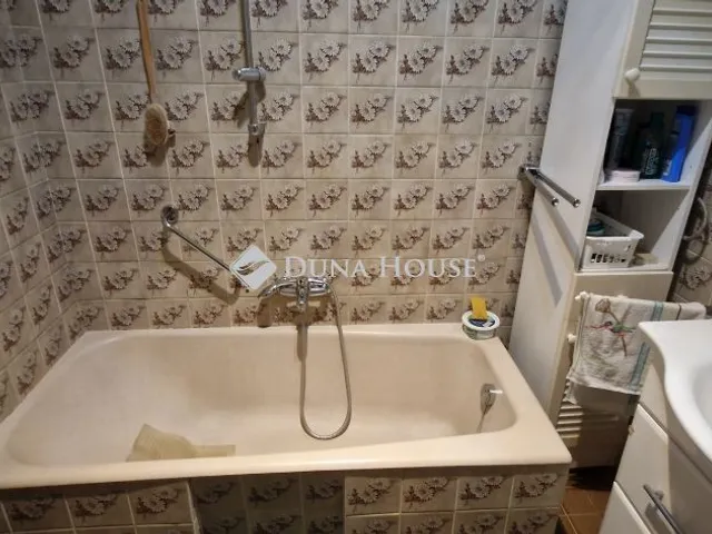 Eladó ház Tab 137 nm