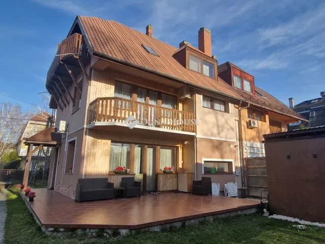 Eladó ház Siófok 199 nm