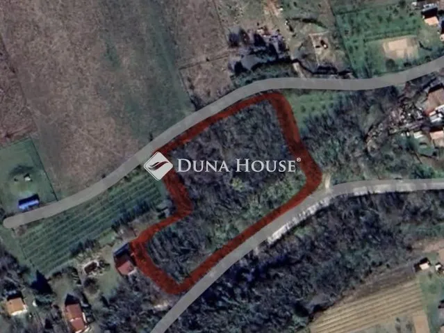 Eladó mezőgazdasági ingatlan Látrány, Zártkert 1668 nm