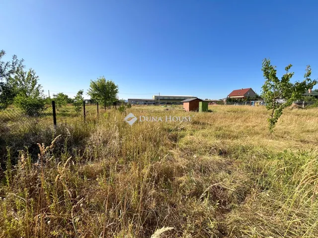 Eladó telek Szigetszentmiklós 2699 nm