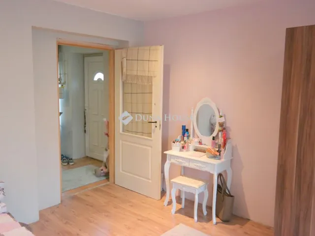 Eladó ház Áporka 136 nm