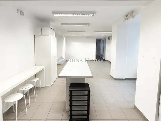 Eladó kereskedelmi és ipari ingatlan Budapest IX. kerület 63 nm