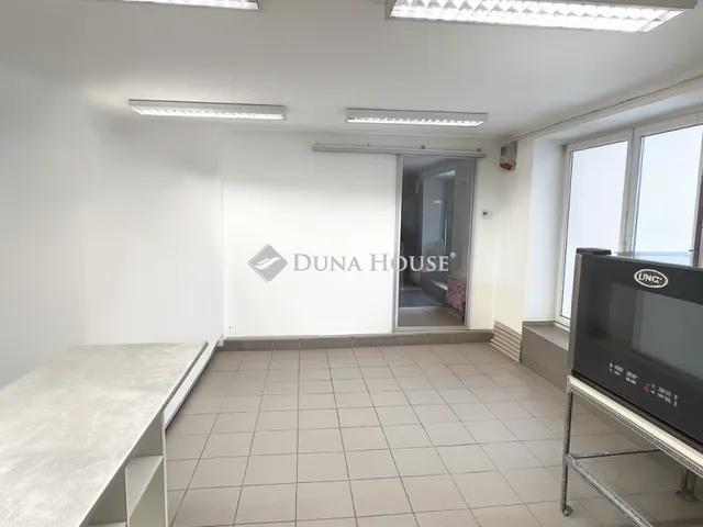 Eladó kereskedelmi és ipari ingatlan Budapest IX. kerület 63 nm