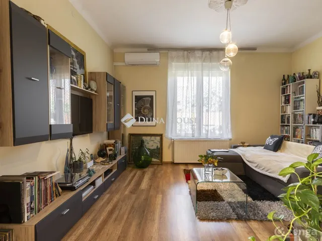 Eladó ház Budapest XXI. kerület, Komáromi utca 76 nm