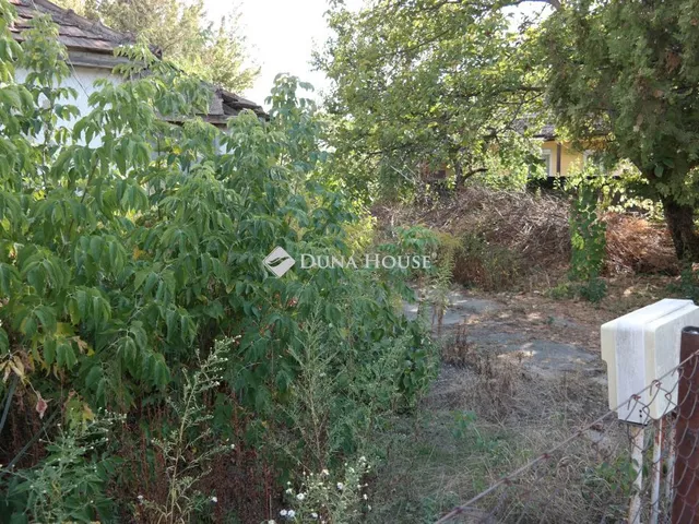 Eladó telek Szigethalom 785 nm