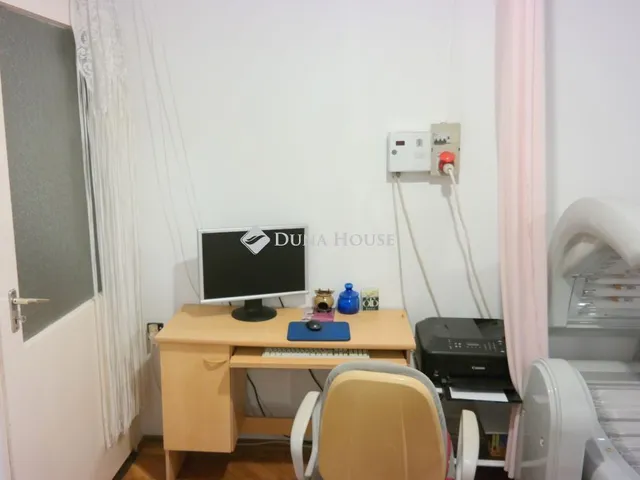 Eladó kereskedelmi és ipari ingatlan Budapest XIV. kerület 19 nm