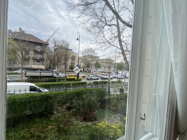 Kiadó lakás Budapest VI. kerület, Andrássy út 65 nm