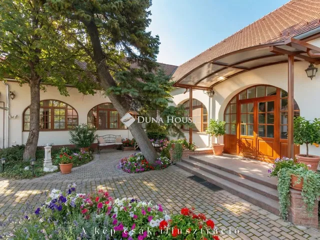 Eladó ház Ráckeve 400 nm