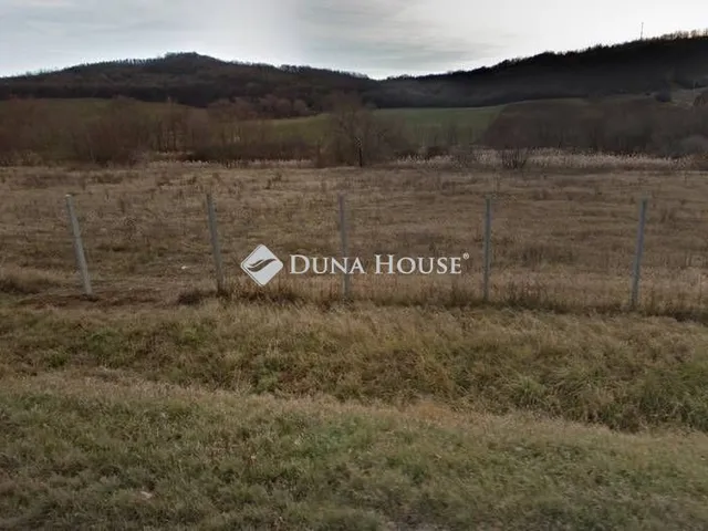 Eladó telek Tab 10610 nm