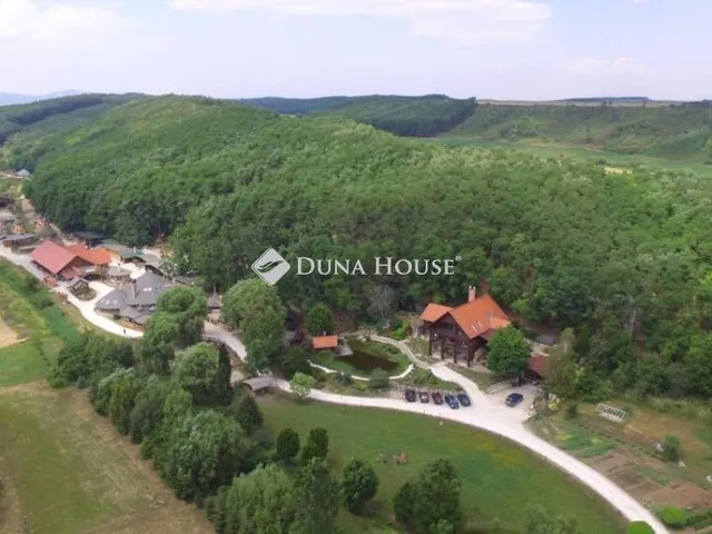 Eladó ház Nőtincs 3000 nm