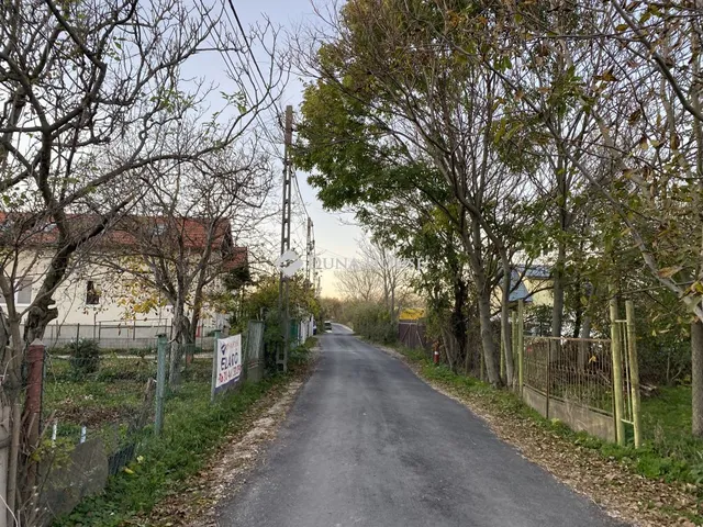 Eladó telek Törökbálint 850 nm