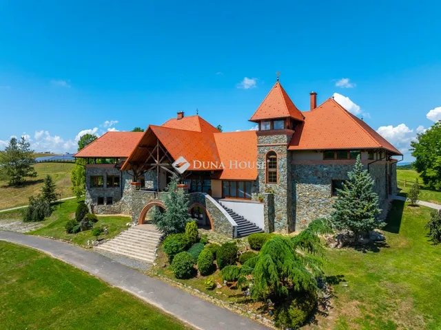 Eladó ház Balatonendréd 1200 nm