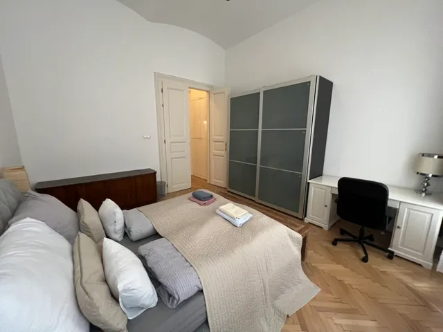 Eladó lakás Budapest VI. kerület 102 nm