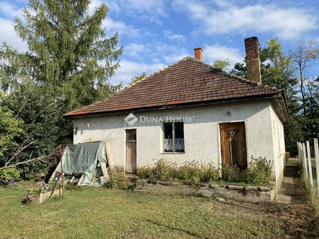 Eladó ház Besnyő 100 nm