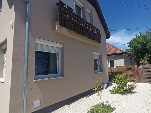 Kiadó ház Budapest XVI. kerület 130 nm