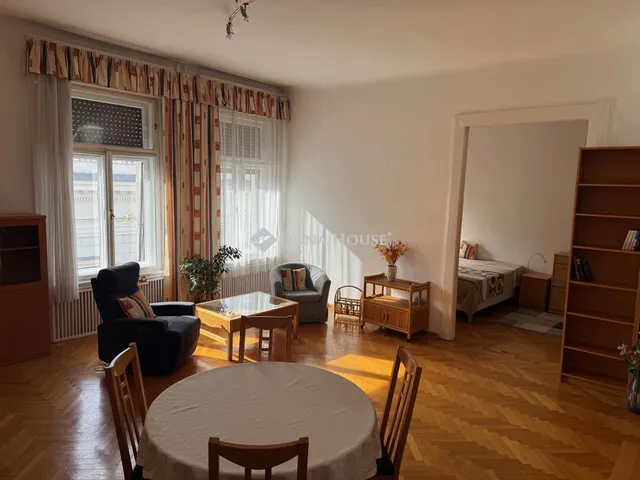 Eladó lakás Budapest V. kerület 83 nm