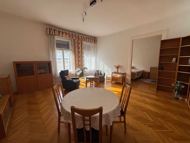 Eladó lakás Budapest V. kerület 83 nm