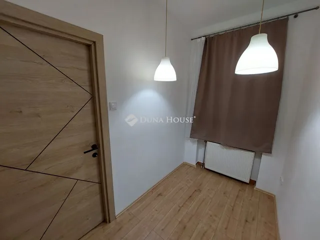 Kiadó lakás Budapest XIX. kerület, Kisfaludy utca 75 nm