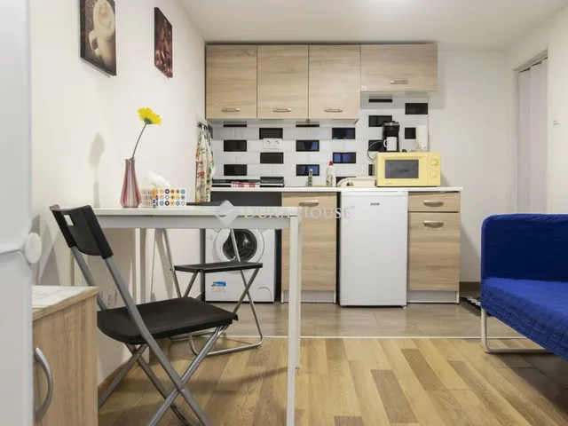 Eladó lakás Budapest VIII. kerület, Baross utca 15 nm