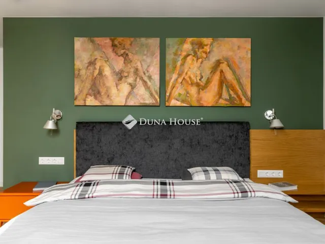 Eladó ház Szár 350 nm