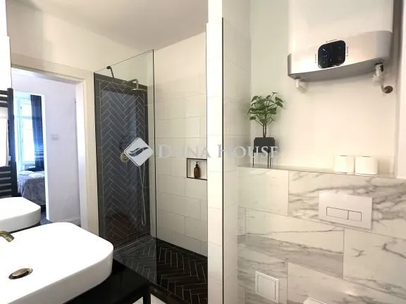 Eladó lakás Budapest V. kerület 64 nm