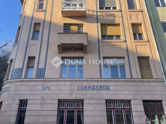 Eladó lakás Budapest II. kerület 409 nm