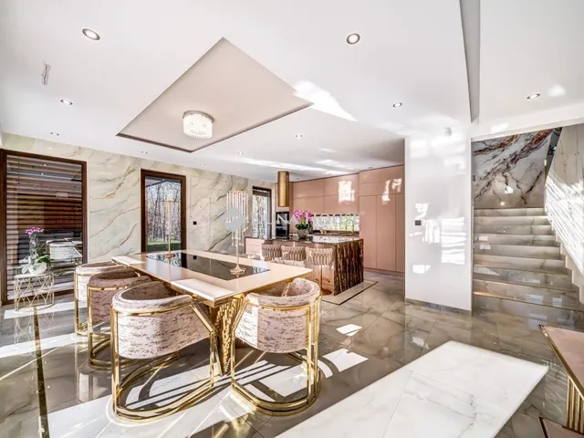 Eladó ház Mogyoród 416 nm