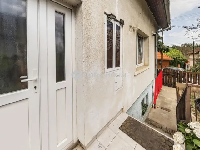 Eladó lakás Fót, Áchim András utca 113 nm