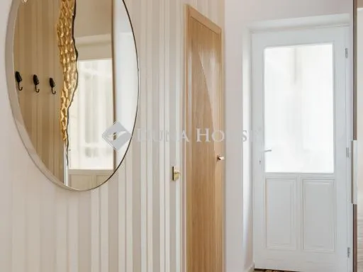 Eladó lakás Budapest V. kerület 69 nm