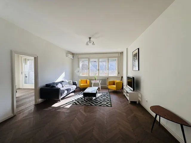 Eladó lakás Budapest V. kerület 99 nm