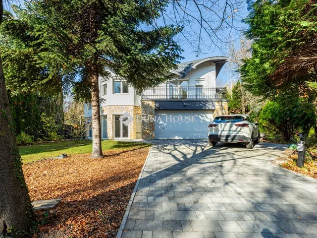 Eladó ház Budapest II. kerület 443 nm