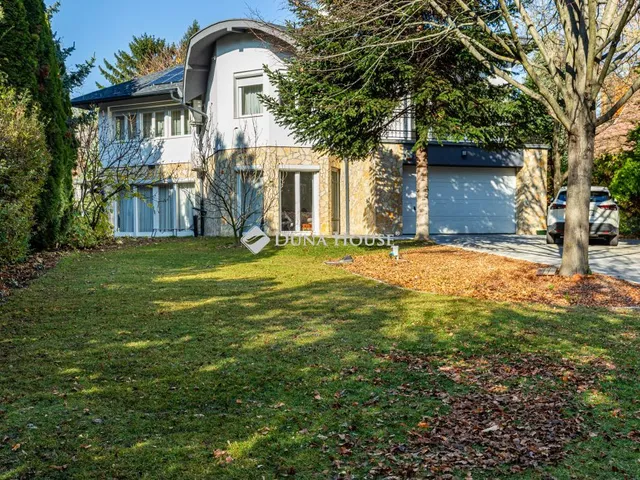 Eladó ház Budapest II. kerület 443 nm