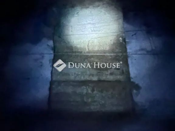 Eladó telek Törökbálint 45028 nm