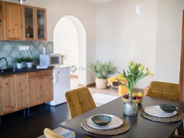 Eladó lakás Budapest XVI. kerület 168 nm