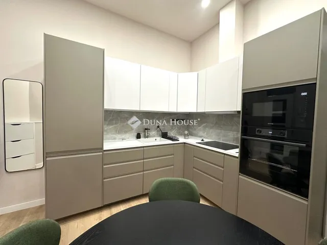 Kiadó lakás Budapest VI. kerület 62 nm