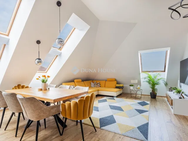 Eladó lakás Budapest III. kerület 211 nm