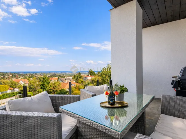 Eladó lakás Budapest III. kerület 200 nm