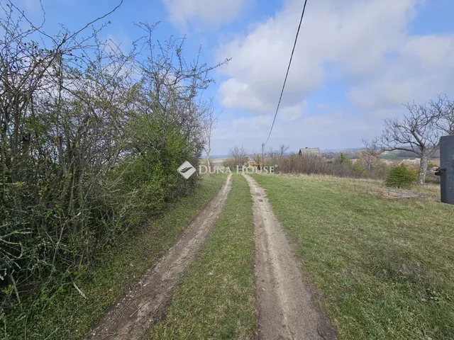 Eladó telek Lovasberény, Nincs utca 1736 nm