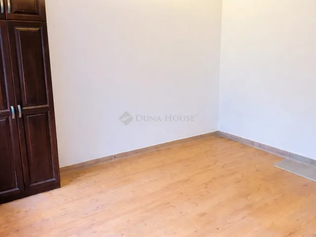 Kiadó lakás Budapest III. kerület, Viador utca 26 nm