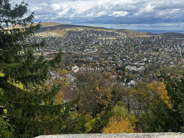 Eladó telek Budapest XII. kerület 6762 nm