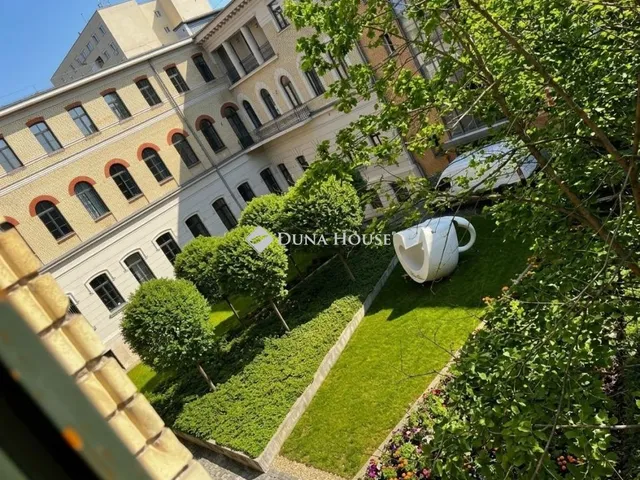 Kiadó kereskedelmi és ipari ingatlan Budapest III. kerület 202 nm