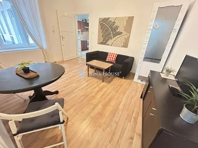 Eladó lakás Budapest VI. kerület, Dessewffy utca 57 nm