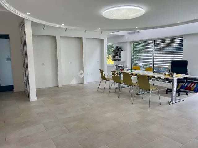 Eladó kereskedelmi és ipari ingatlan Budaörs 174 nm