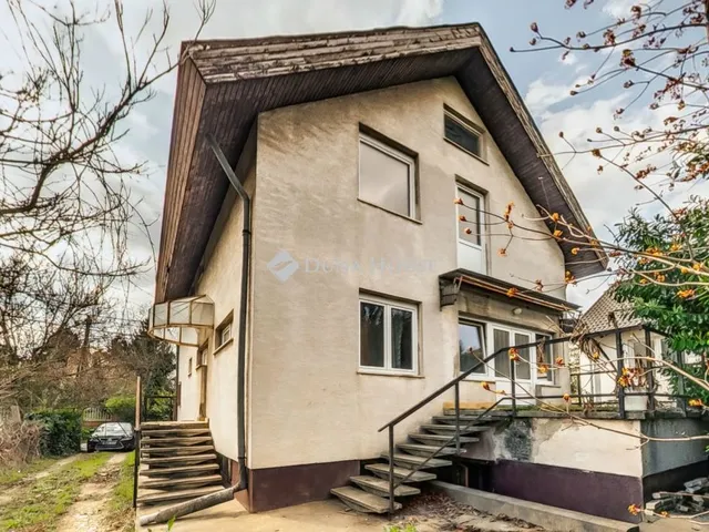 Eladó ház Diósd, Szabadság út 233 nm