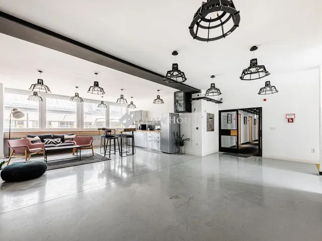 Eladó kereskedelmi és ipari ingatlan Budapest XIII. kerület 353 nm