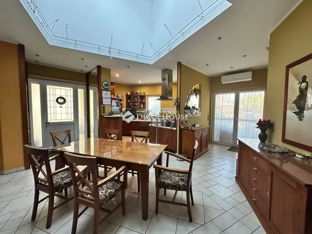 Eladó ház Törökbálint 235 nm