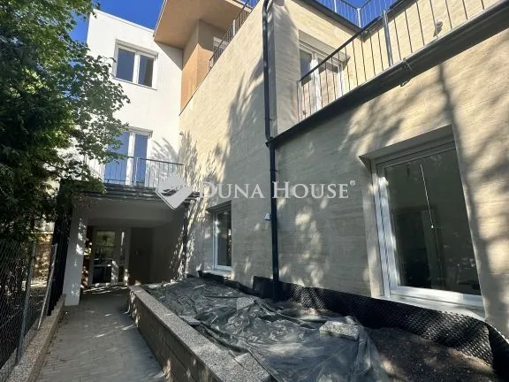 Eladó lakás Érd 164 nm